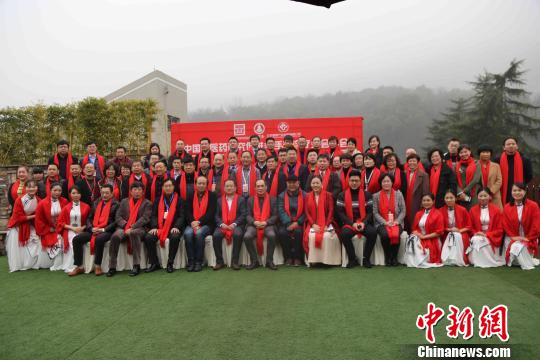 国内手疗大师西湖“斗法”合力推进中医文化传承发展